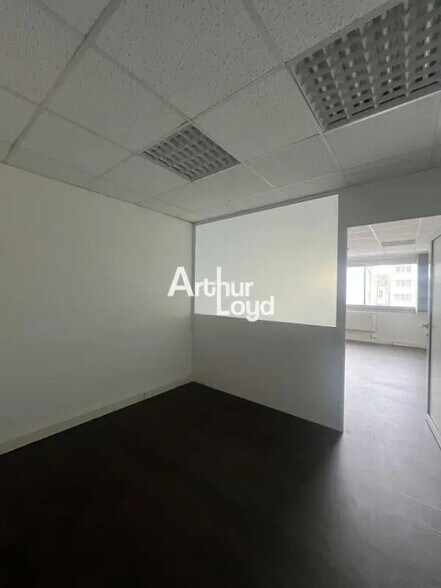Bureau dans Nice à louer - Photo de l’immeuble – Image 3 sur 4