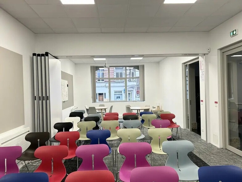 Bureau dans La Madeleine à louer - Photo intérieure – Image 3 sur 12