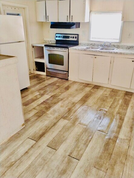 114 Little Pepper Ln, Seffner, FL à vendre - Photo de l’immeuble – Image 3 sur 15