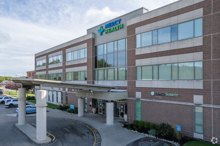 2055 Hospital Dr, Batavia, OH à louer - Photo de l’immeuble – Image 3 sur 8