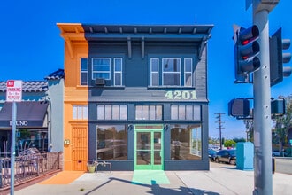 4201 Park Blvd, San Diego, CA à louer Photo de l’immeuble– Image 2 sur 6