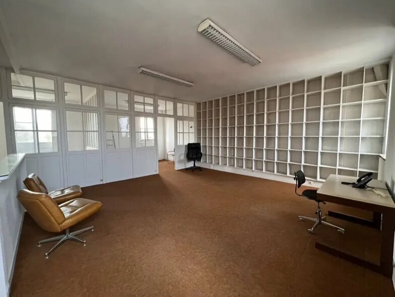 Bureau dans Beauvais à vendre - Photo de l’immeuble – Image 3 sur 5