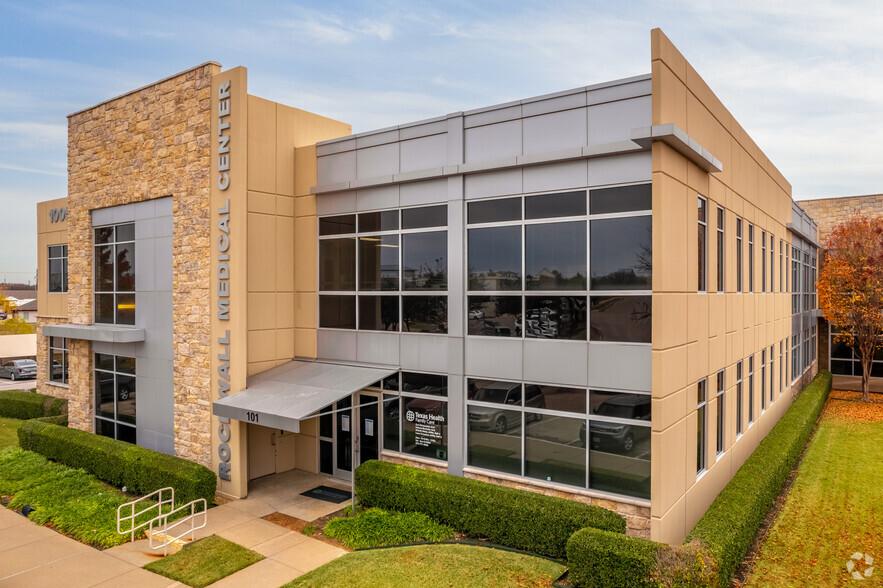 1005 W Ralph Hall Pky, Rockwall, TX à louer - Photo de l’immeuble – Image 2 sur 4