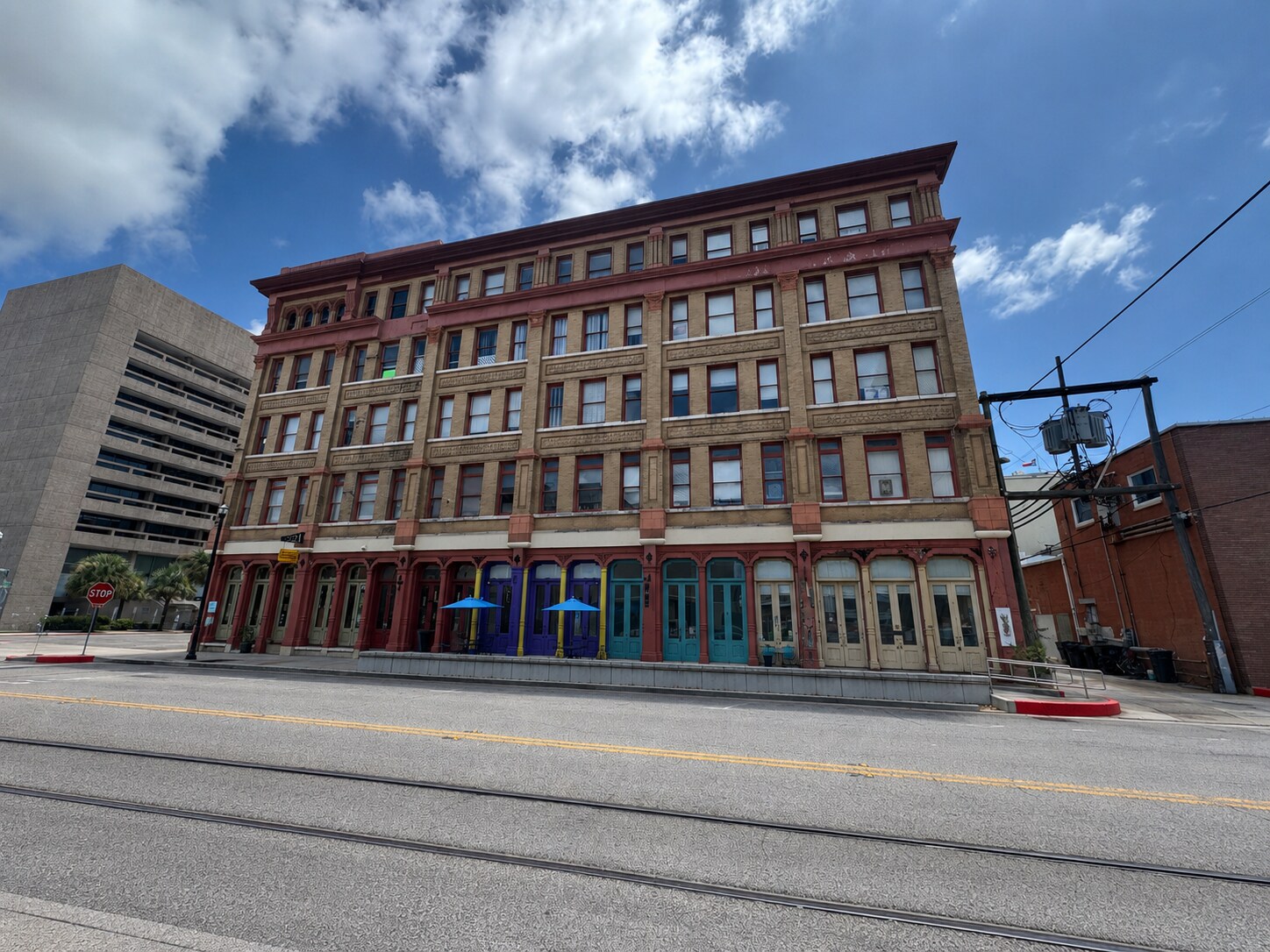 2221 Market St, Galveston, TX à louer Photo principale– Image 1 sur 2