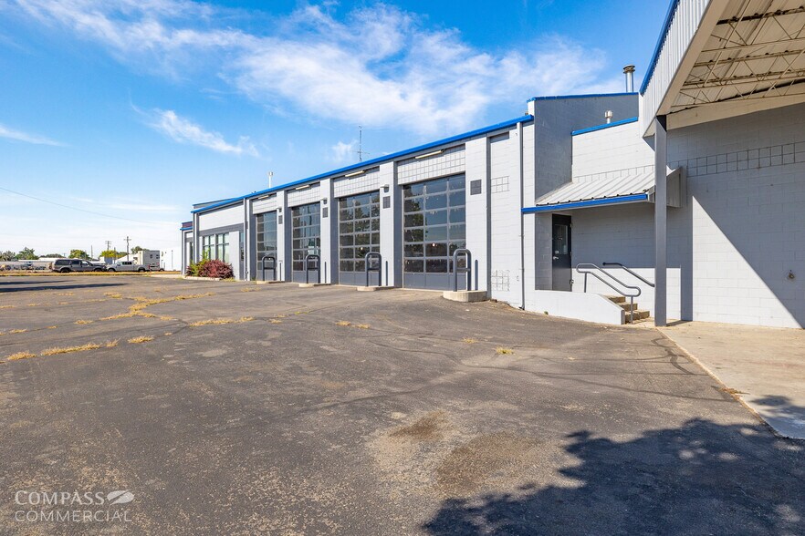 273 E Idaho Ave, Ontario, OR à louer - Photo de l’immeuble – Image 3 sur 18