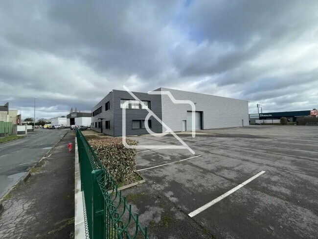 Plus de détails pour Industriel/Logistique à vendre