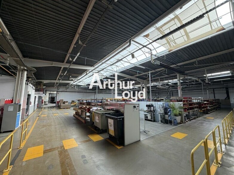 Industriel/Logistique dans Carros à louer - Photo intérieure – Image 2 sur 4