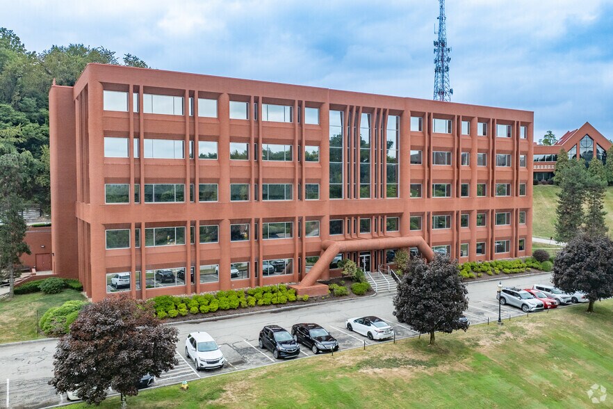1500 Ardmore Blvd, Pittsburgh, PA à louer - Photo principale – Image 1 sur 4