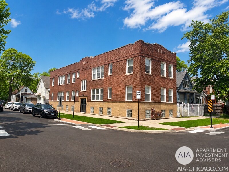 6058 S Wolcott Ave, Chicago, IL à vendre Photo de l’immeuble– Image 1 sur 2
