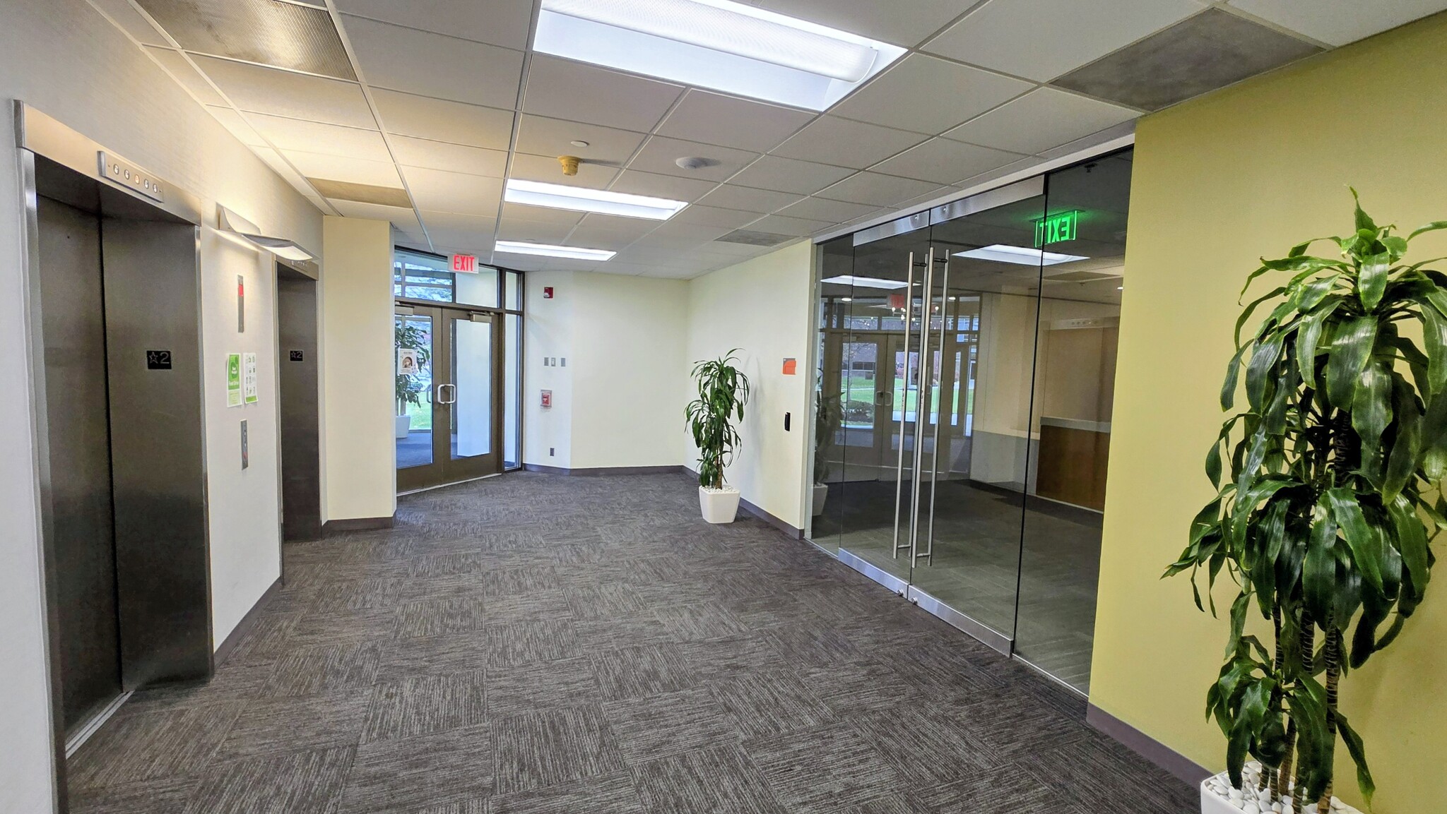 600 Office Center Dr, Fort Washington, PA à louer Photo intérieure– Image 1 sur 12