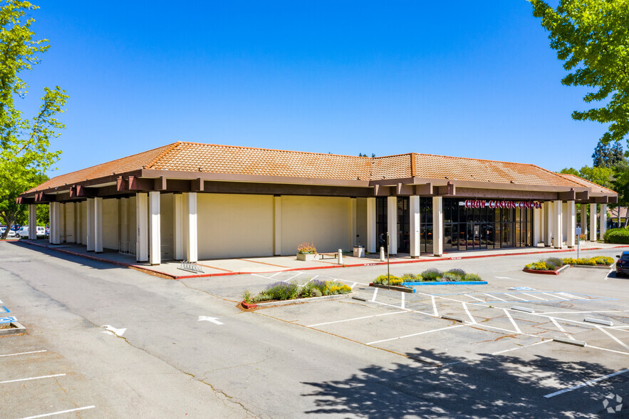 2525 San Ramon Valley Blvd, San Ramon, CA à louer - Photo de l’immeuble – Image 1 sur 6