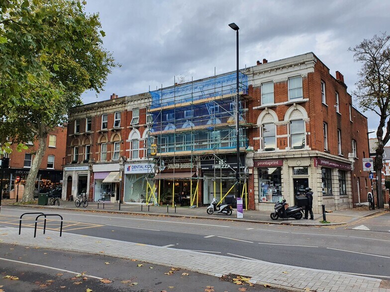 52 Chiswick High Rd, Londres à louer - Photo de l’immeuble – Image 1 sur 2