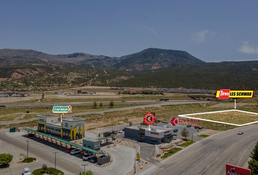1391 S Providence Center Dr, Cedar City, UT à vendre - Photo de l’immeuble – Image 2 sur 3
