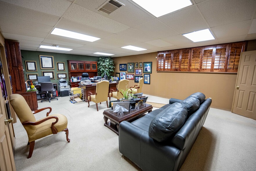 721 W Division St, Arlington, TX à louer - Photo intérieure – Image 3 sur 12