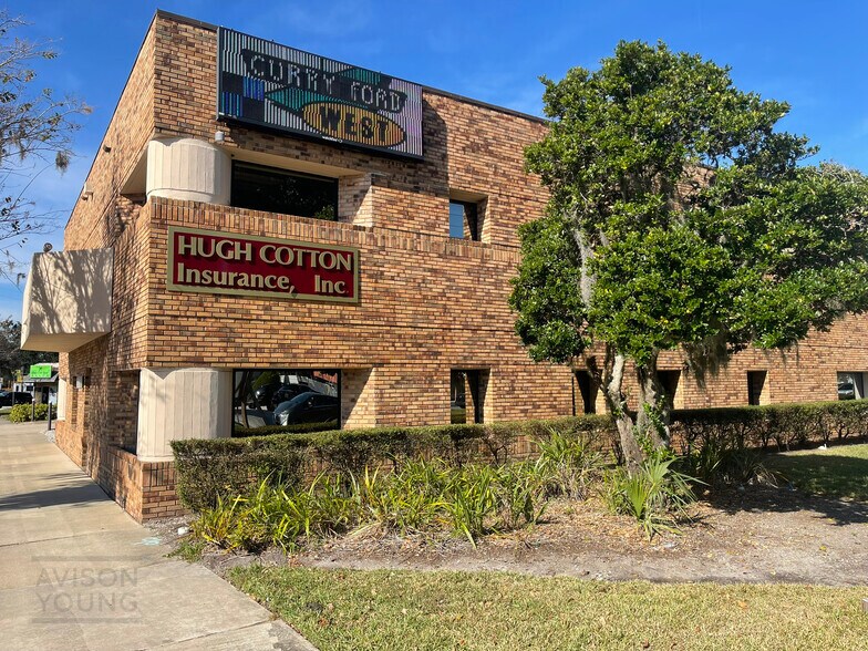 2315 Curry Ford Rd, Orlando, FL à louer - Photo de l’immeuble – Image 2 sur 14