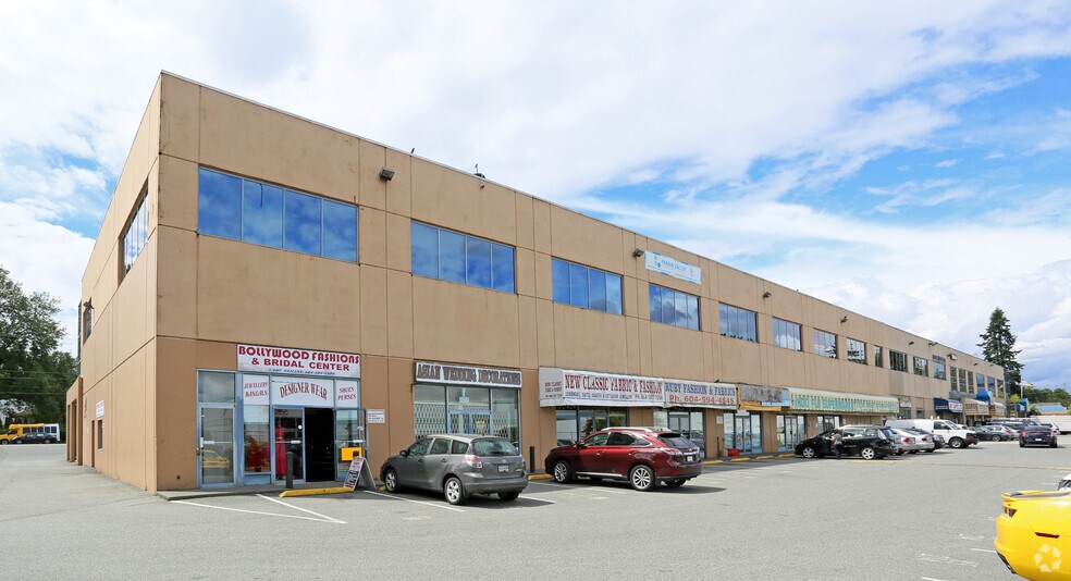 8334-8388 128 St, Surrey, BC à vendre - Photo de l’immeuble – Image 3 sur 10