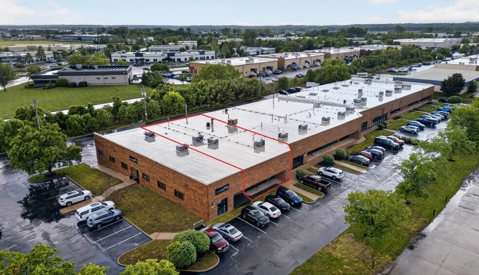 151-177 Chesterfield Industrial Blvd, Chesterfield, MO à vendre - Photo de l’immeuble – Image 2 sur 5