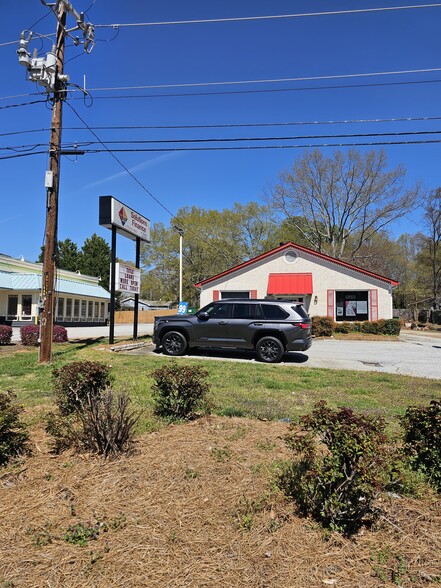 3451 SE Cobb Dr, Smyrna, GA à vendre - Photo de l’immeuble – Image 3 sur 8