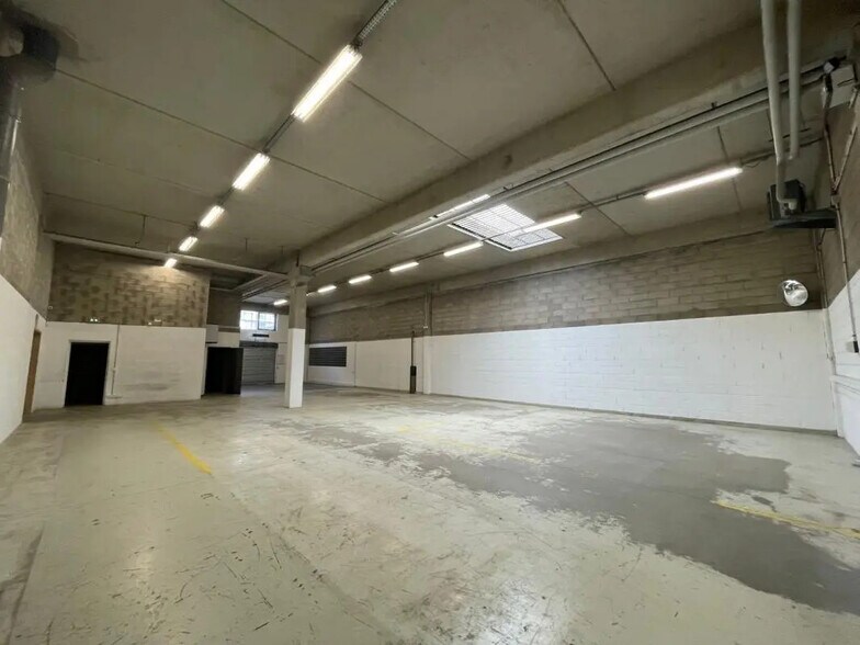 33 Rue Maurice Gunsbourg, Ivry-sur-Seine à louer - Photo de l’immeuble – Image 1 sur 11