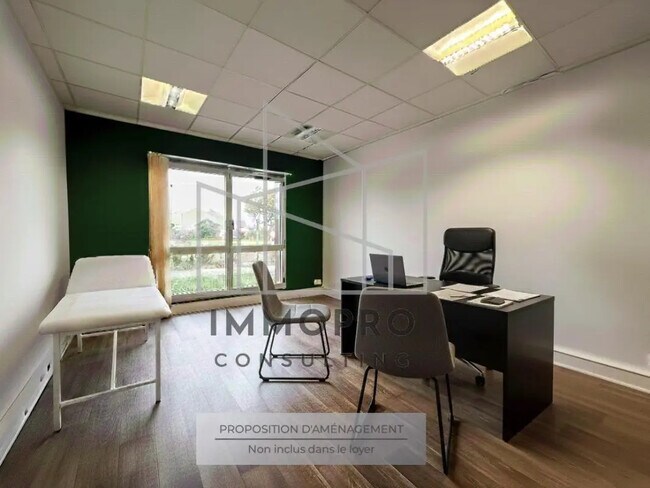 Plus de détails pour Bureau à louer