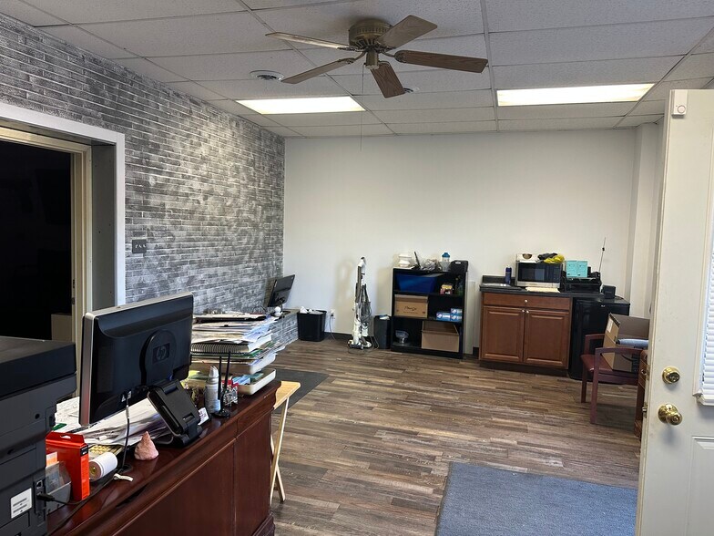 436 S Schuyler Ave, Bradley, IL à vendre - Photo de l’immeuble – Image 2 sur 15