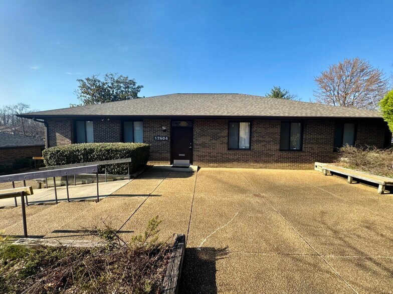 12604-12606 Lake Ridge Dr, Woodbridge, VA à vendre - Photo de l’immeuble – Image 3 sur 14