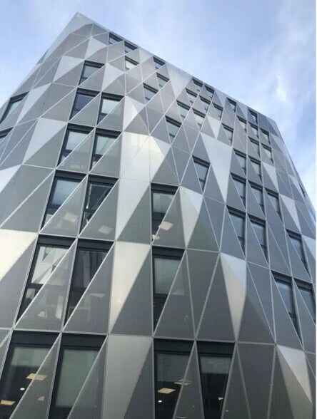 Bureau dans Rennes à louer - Photo de l’immeuble – Image 1 sur 10