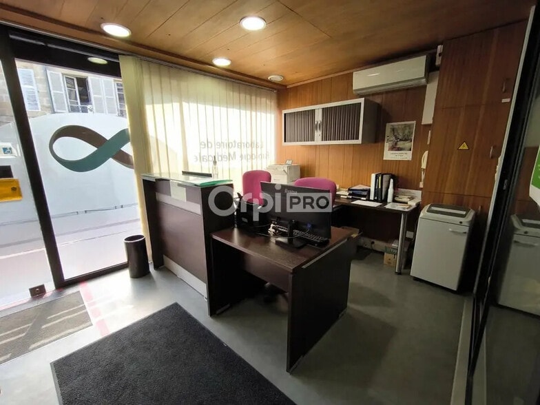 Bureau dans Brive-la-Gaillarde à vendre - Photo intérieure – Image 3 sur 4