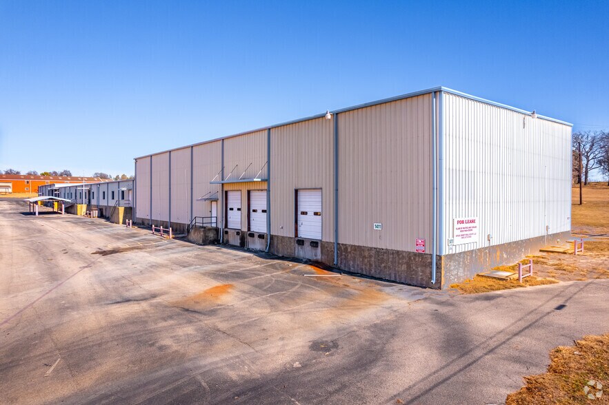 1411 Flat Creek Rd, Athens, TX à louer - Photo de l’immeuble – Image 1 sur 32