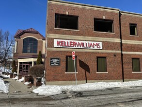 180 Haven St, Reading, MA à louer Photo de l’immeuble– Image 1 sur 15