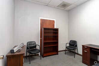6070 Gateway Blvd E, El Paso, TX à louer Photo intérieure– Image 1 sur 1
