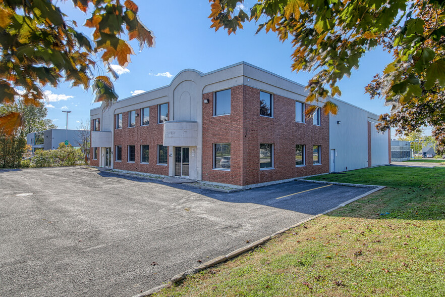 1550 Rue de Coulomb, Boucherville, QC à louer - Photo de l’immeuble – Image 1 sur 11