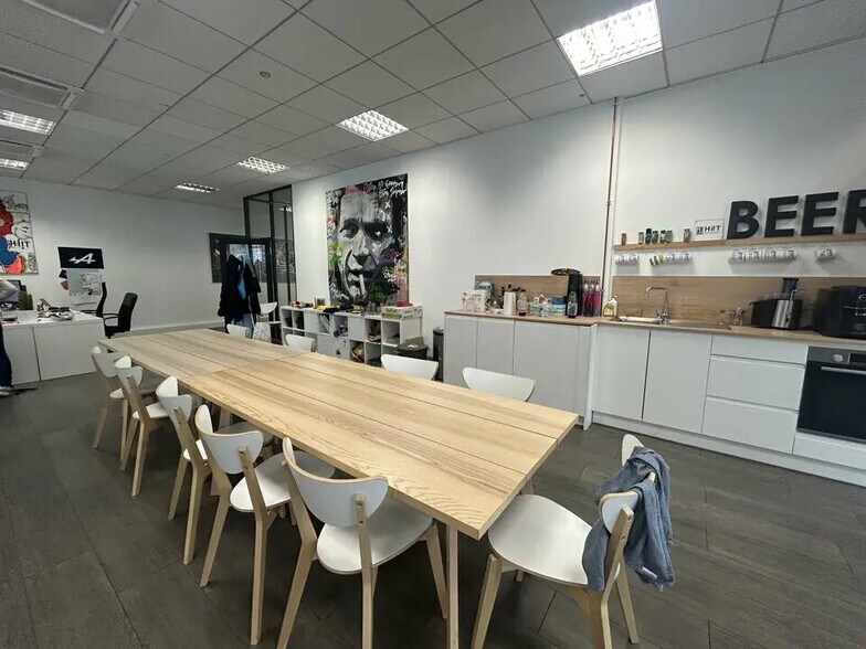 Bureau dans Lyon à louer - Photo de l’immeuble – Image 1 sur 18