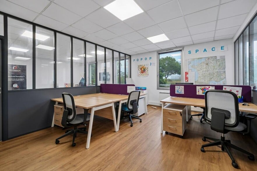6 Rue Edison, Bron à vendre - Photo intérieure – Image 3 sur 9
