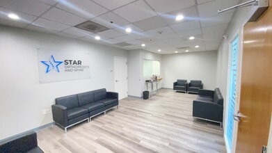 1720 Phoenix Blvd, College Park, GA à louer Photo intérieure– Image 1 sur 3