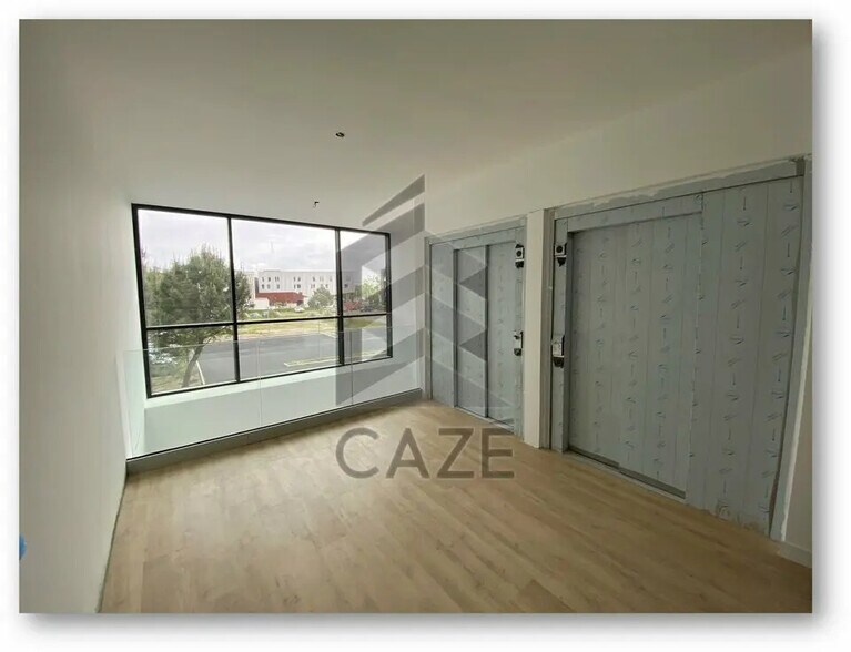 Bureau dans Mérignac à vendre - Photo de l’immeuble – Image 2 sur 3