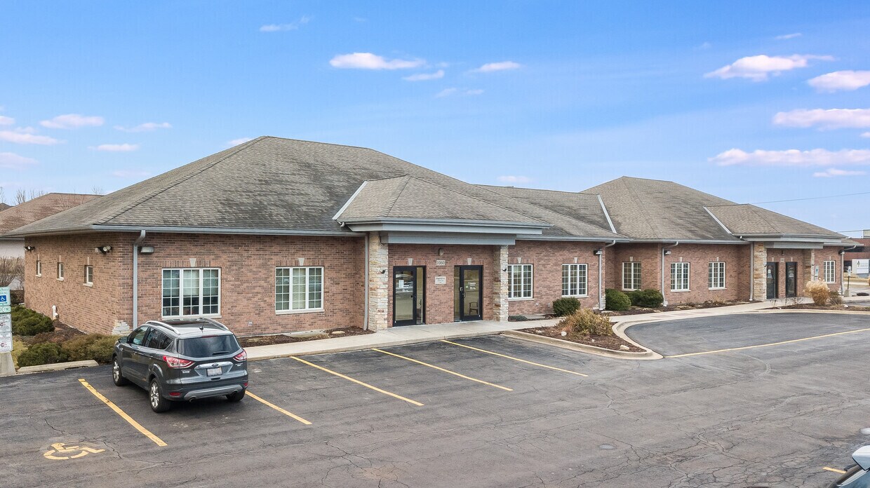 1060 Essington Rd, Joliet, IL à vendre Photo de l’immeuble– Image 1 sur 5