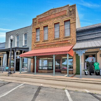 Plus de détails pour 106 W Main St, Pilot Point, TX - Local commercial à vendre