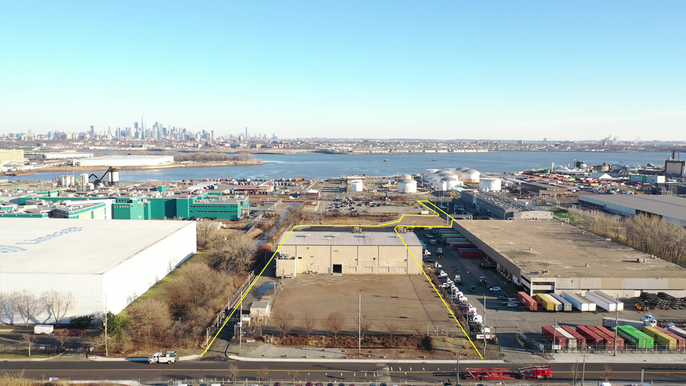 449 Doremus Ave, Newark, NJ à louer - Photo de l’immeuble – Image 2 sur 3