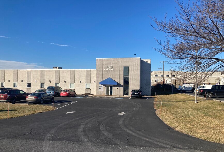 629 Lowther Rd, Lewisberry, PA à louer - Photo de l’immeuble – Image 1 sur 6