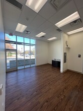 7015 Twin Hills Ave, Dallas, TX à louer Photo intérieure– Image 1 sur 10