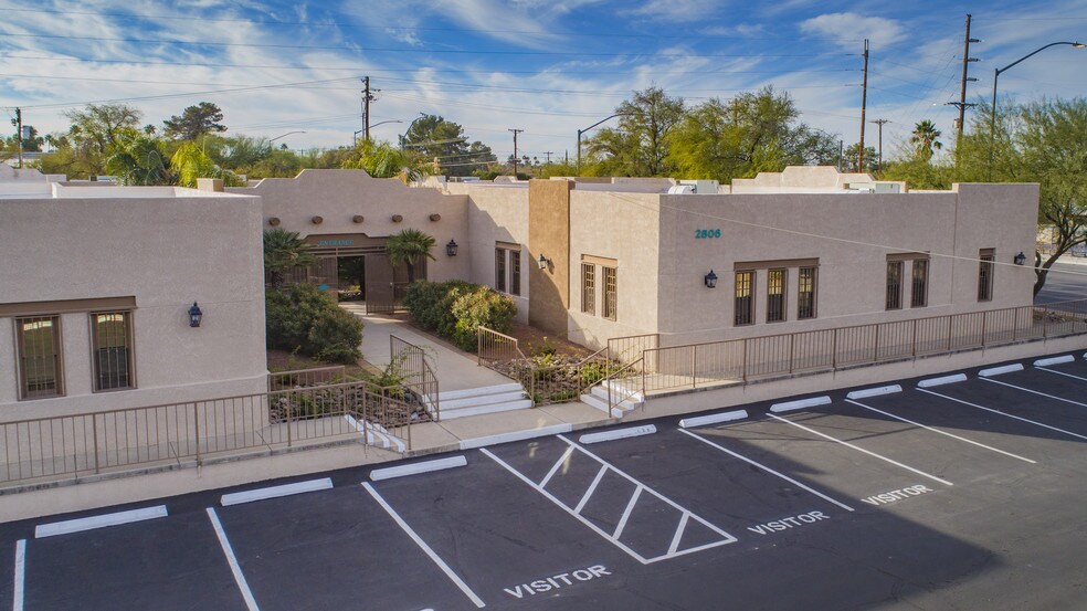 2802-2810 N Alvernon Way, Tucson, AZ à louer - Photo de l’immeuble – Image 2 sur 11