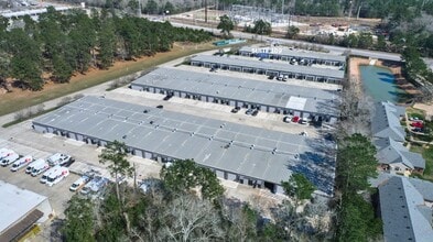 1300 S Frazier St, Conroe, TX à louer Photo intérieure– Image 1 sur 13