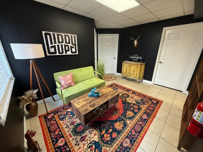 2044 E Orange Avenue, Eustis, FL à louer - Photo de l’immeuble – Image 2 sur 27