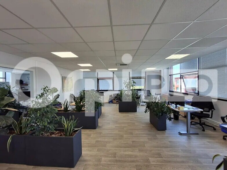 Bureau dans Guérande à vendre - Photo de l’immeuble – Image 1 sur 3