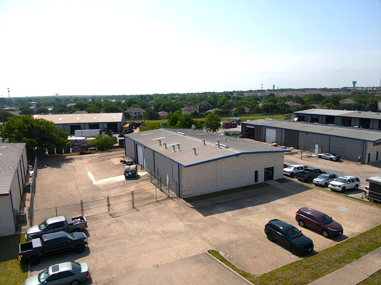 16409 Central Commerce Dr, Pflugerville, TX à vendre - Photo de l’immeuble – Image 1 sur 7