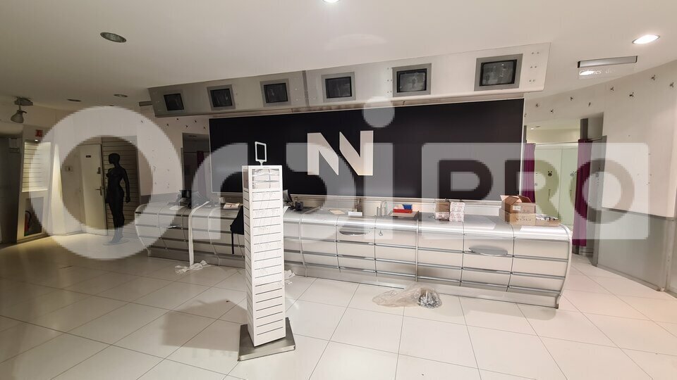 Local commercial dans Montluçon à louer - Photo intérieure – Image 3 sur 11