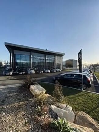 Plus de détails pour Bureau, Local d'activités à louer