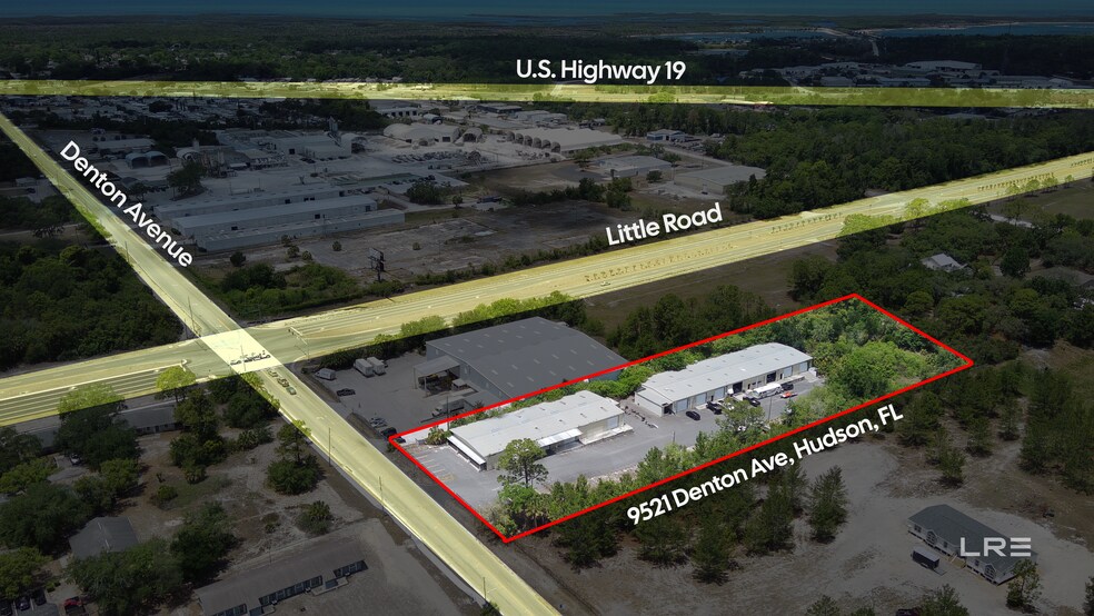 9521 Denton Ave, Hudson, FL à louer - Photo de l’immeuble – Image 2 sur 13