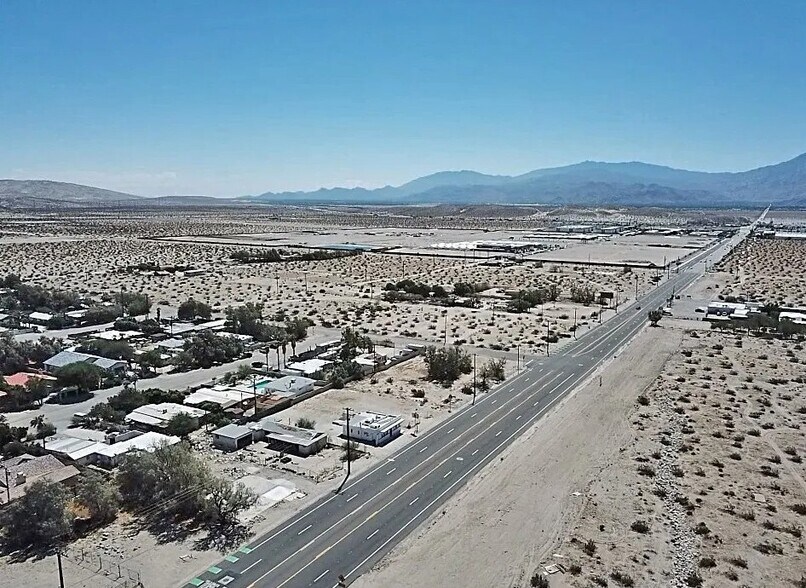 17380 N Indian Canyon Drive, Ave, Desert Hot Springs, CA à vendre - Photo de l’immeuble – Image 3 sur 4